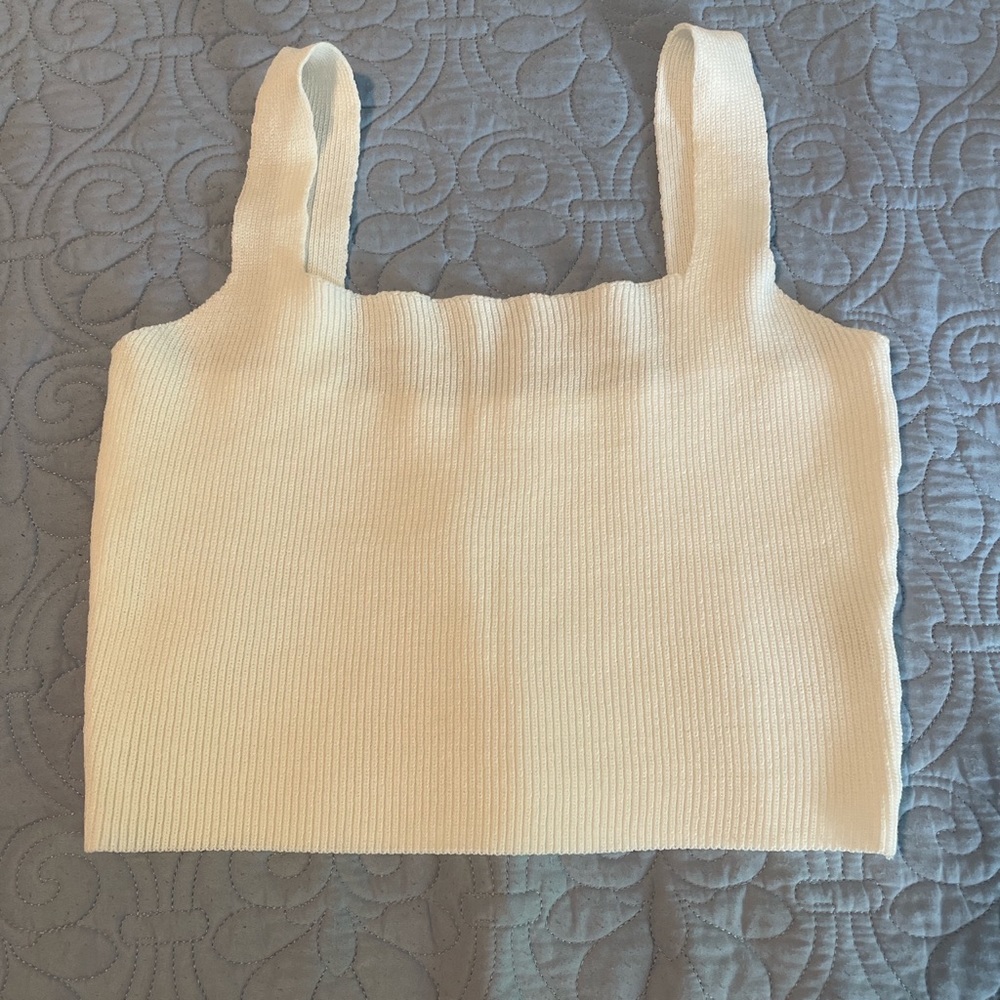 White cropped tank